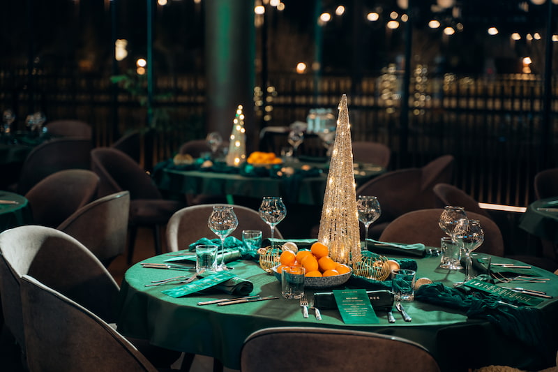 Новогодний ужин в ресторане WineKitchen