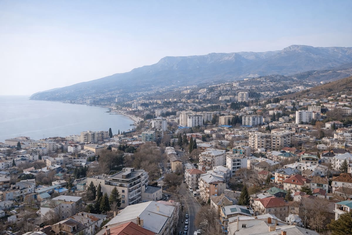 Алушта зимой: погода, чем заняться и куда сходить