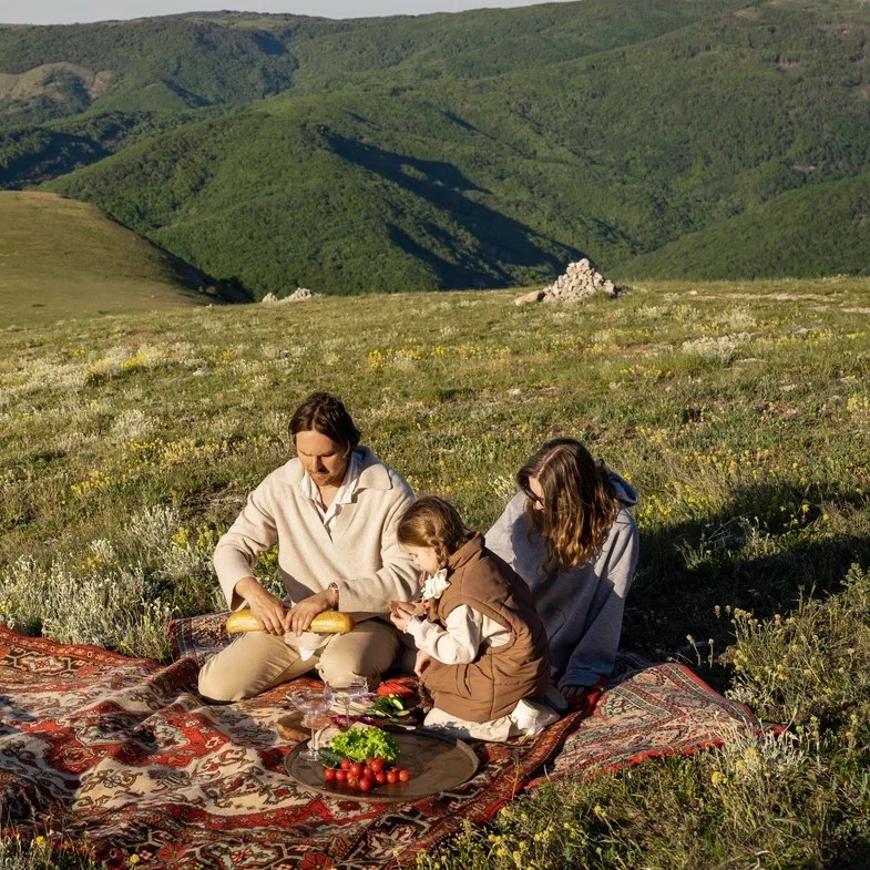 Джип‑тур с пикником по местам сезонных цветений