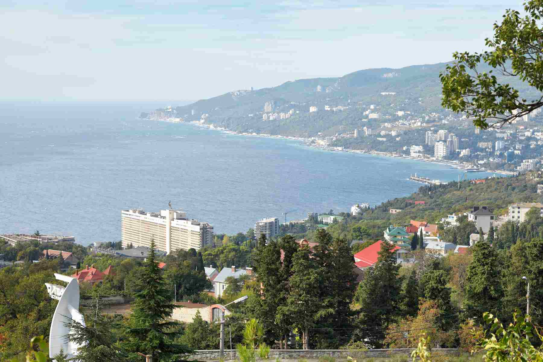 view-yalta-city-from-massandra-district (1).jpg