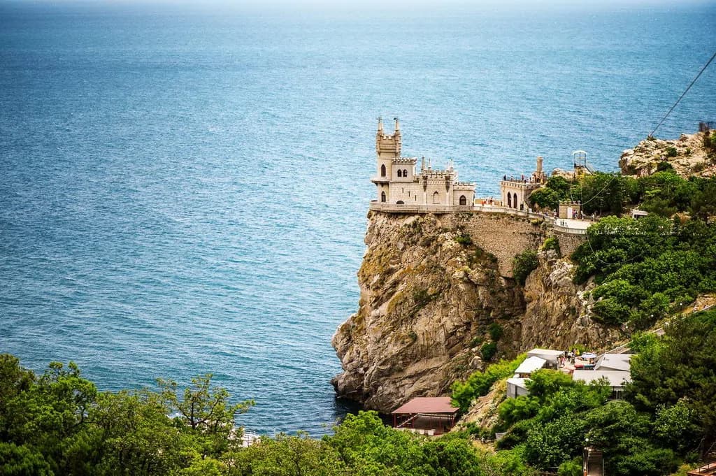 gnezdo.jpg gnezdo.jpg