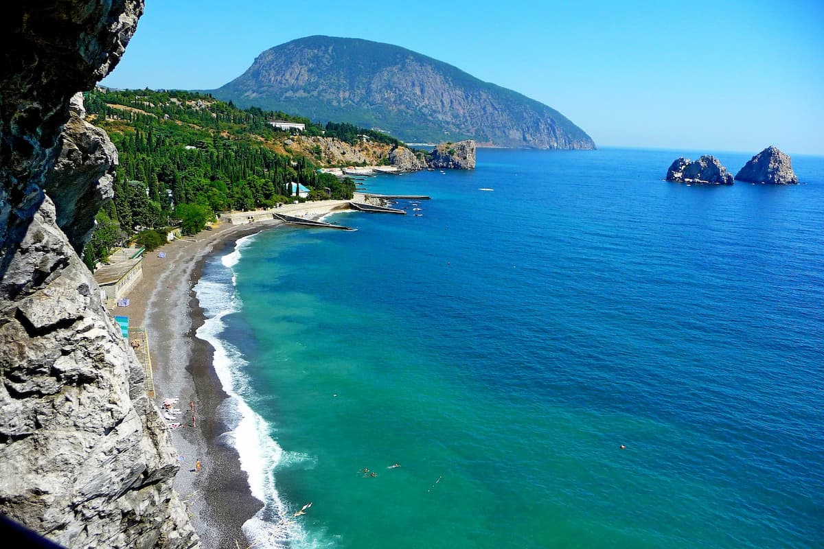 10 лучших отелей Крыма с собственным пляжем